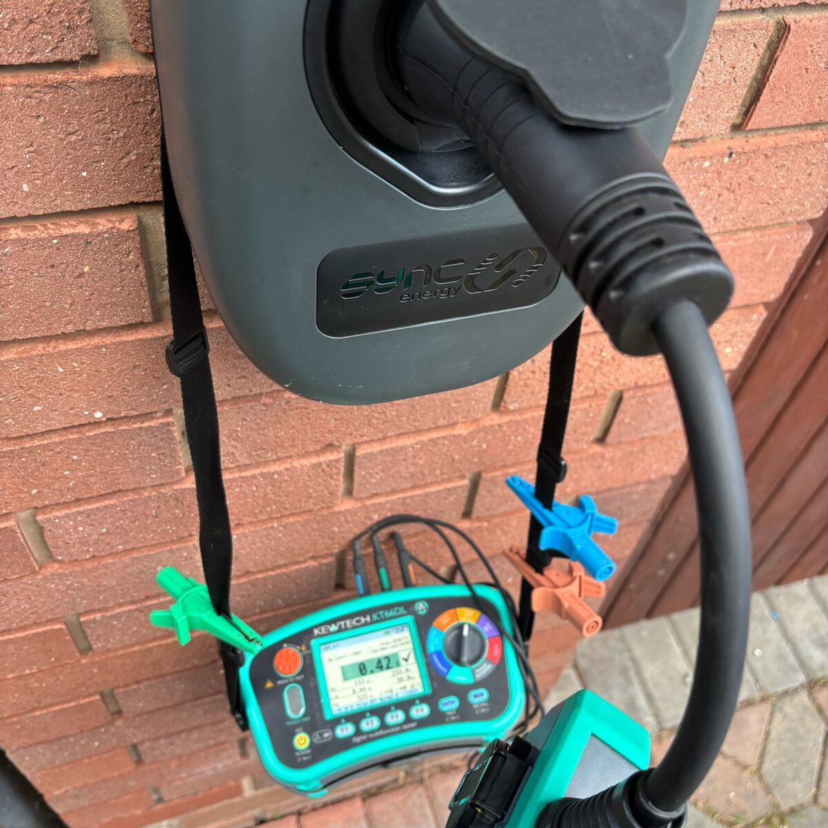 Commissioning test on a completed charger